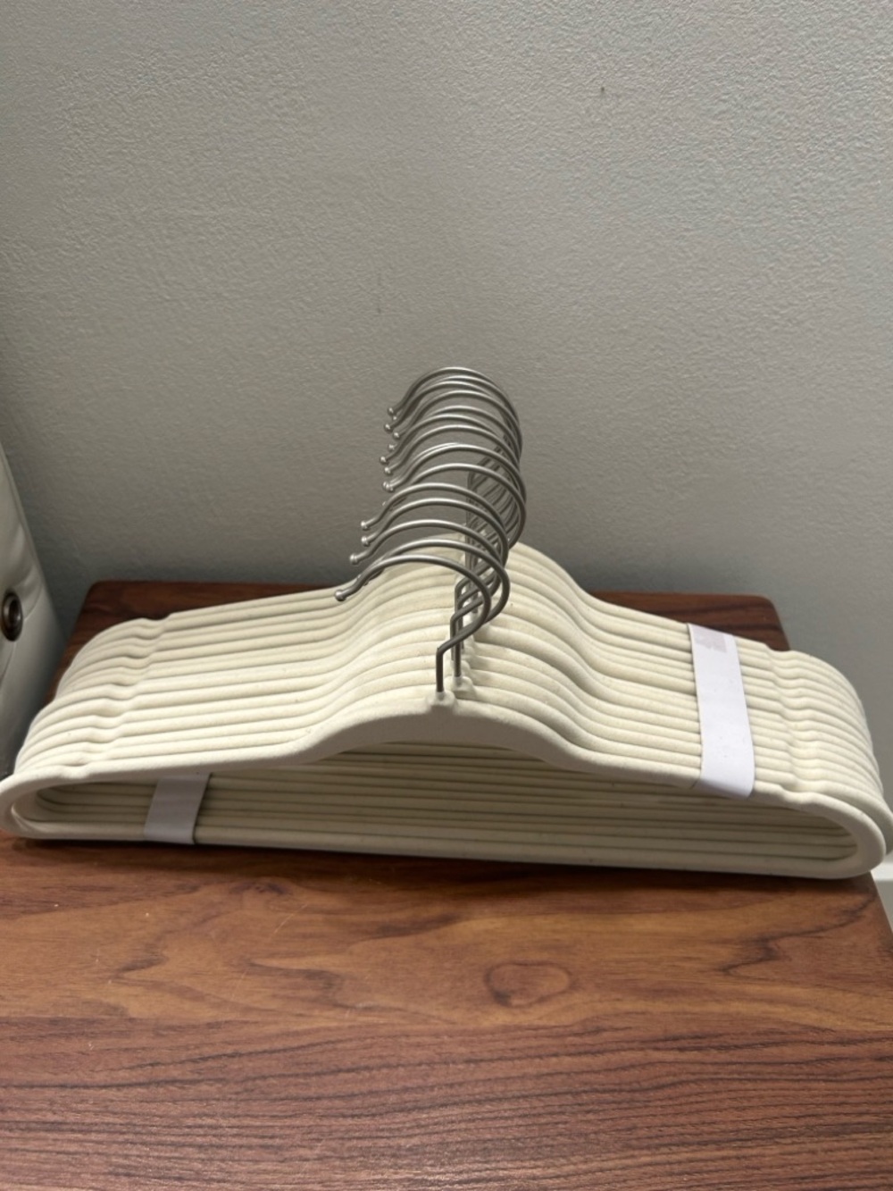 Cream Velvet Slim Space-Saving Hangers - Set of 10 - Picture 3 of 3